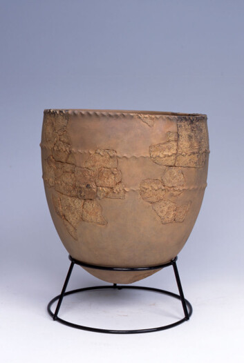 Rekonstruert kar av keramikk fra jomon-perioden i Japan. Dette karet er fra Kubodera-minami på øya Honshu og er om lag 15 000 år gammelt. (Foto: Tokamchi City Museum) Rekonstruert kar av keramikk fra jomon-perioden i Japan. Dette karet er fra Kubodera-minami på øya Honshu og er om lag 15 000 år gammelt. (Foto: Tokamchi City Museum)