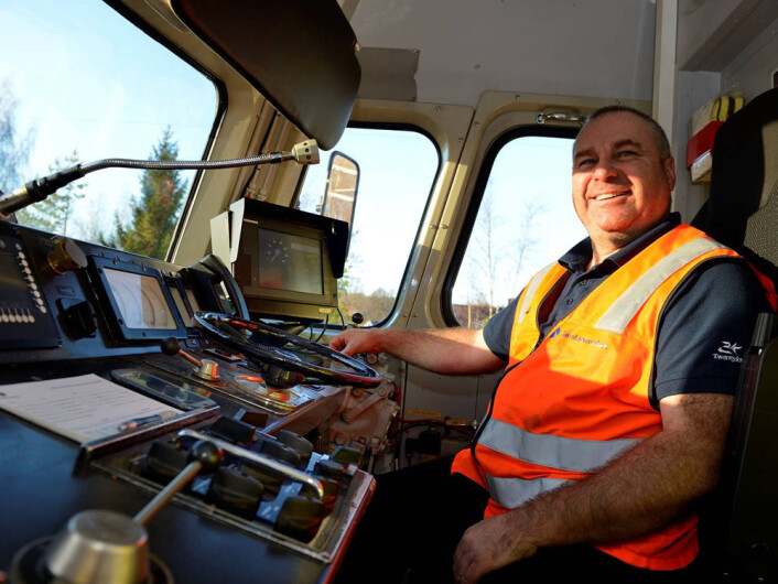 Det nye systemet for togstyring ERTMS vil erstatte kabler og strømførende skinner med mobildata. Slik skal antall signalfeil reduseres betydelig. (Foto: Jernbaneverket) Det nye systemet for togstyring ERTMS vil erstatte kabler og strømførende skinner med mobildata. Slik skal antall signalfeil reduseres betydelig. (Foto: Jernbaneverket)
