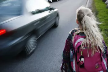 "BEST ELLER VERST? Hvem er den beste skoleveien i Norge, med hensyn til utslipp av klimagassen CO2? Det vil barn og unge forske på i høst."