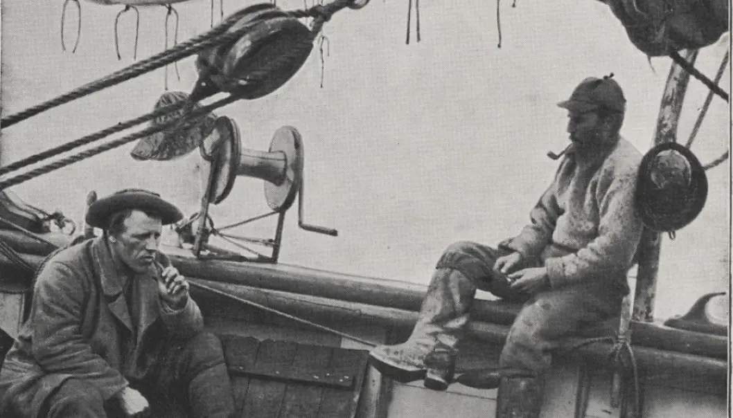 Nansen og skipper Otto Sverdrup på dekket ombord på Fram. Nansen og skipper Otto Sverdrup på dekket ombord på Fram.