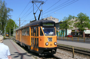 I 2008 tok en 14-åring med en selvbygd fjernkontroll, kontroll over trikkene i den polske byen Łódź. (Foto: HuBar, Wikimedia Commons) I 2008 tok en 14-åring med en selvbygd fjernkontroll, kontroll over trikkene i den polske byen Łódź. (Foto: HuBar, Wikimedia Commons)