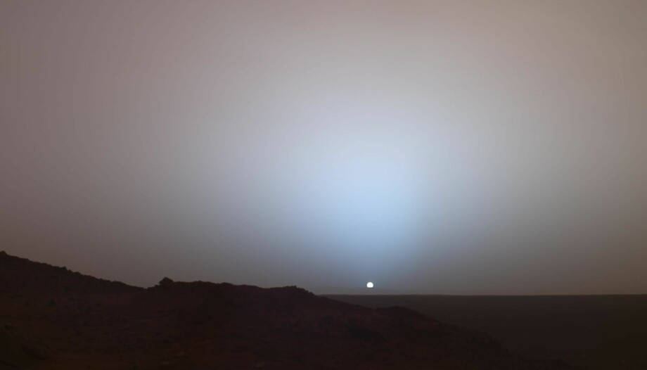 Dette bildet tok Spirit av solnedgangen på Mars.