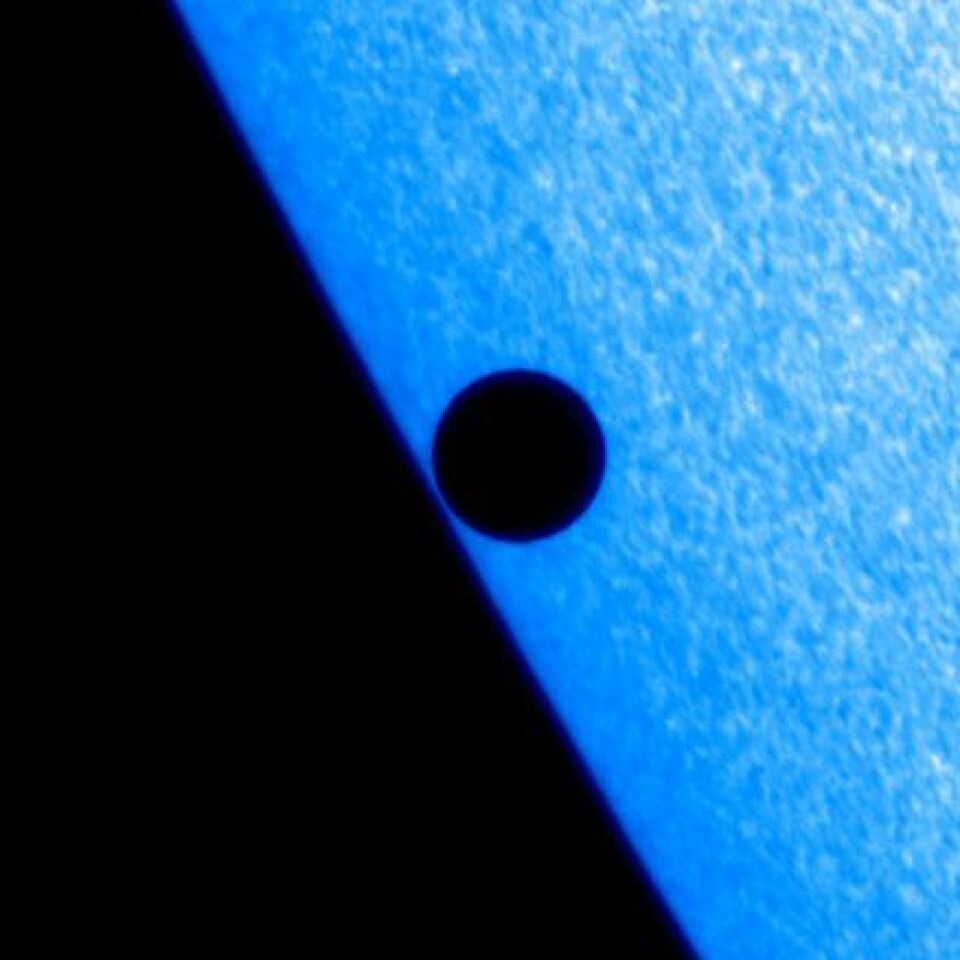 'Bildet viser planeten Merkur i bane rundt solen, og er tatt 8. november 2006.'