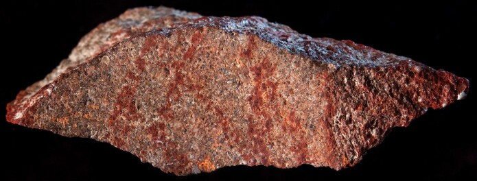 The WORLD'S OLDEST DRAWING: Henshilwood and his team at the University of Bergen’s Centre for Excellence,the Centre for Early Sapiens Behaviour (SapienCE) have made several spectacular archaeological discoveries. In the autumn of 2018 their discovery of the world's oldest man-made drawing was published in Nature. The WORLD'S OLDEST DRAWING: Henshilwood and his team at the University of Bergen’s Centre for Excellence,the Centre for Early Sapiens Behaviour (SapienCE) have made several spectacular archaeological discoveries. In the autumn of 2018 their discovery of the world's oldest man-made drawing was published in Nature.