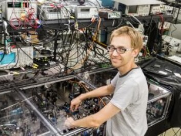 I tre år har Jonas Neergaard-Nielsen arbeidet med kvanteoptikk i Japan. Nå er han postdoktor på DTU. (Foto: Kazuhiro Hayasaka) I tre år har Jonas Neergaard-Nielsen arbeidet med kvanteoptikk i Japan. Nå er han postdoktor på DTU. (Foto: Kazuhiro Hayasaka)