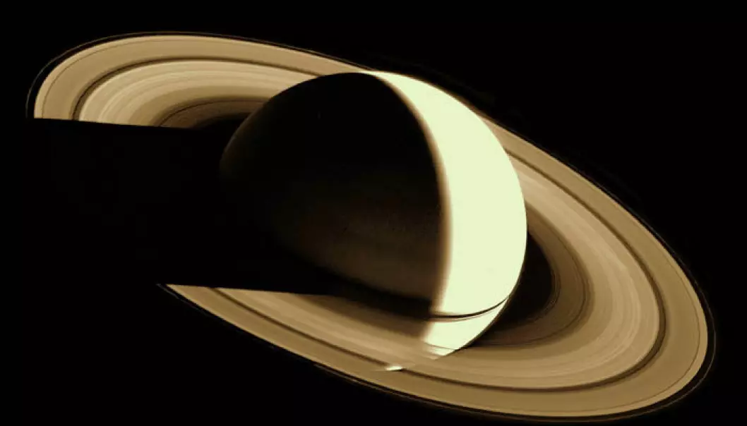 Løyser mysteriet om Saturns ringsystem