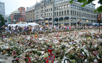 Området foran Oslo domkirke ble forvandlet til et blomsterhav etter terrorangrepene 22. juli 2011. (Foto: Colourbox.no)