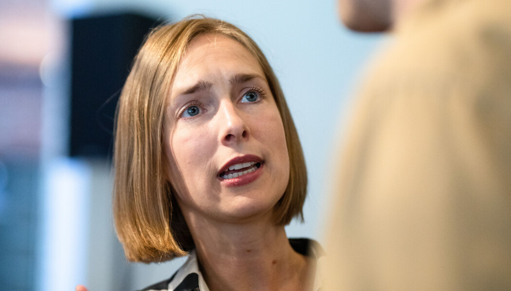 Forsknings- og høyere utdanningsminister Iselin Nybø (V) vil teste universiteter og høyskoler på miljø. Hun annonserte denne uken klimakonkurransen mellom utdanningsinstitusjonene. Forsknings- og høyere utdanningsminister Iselin Nybø (V) vil teste universiteter og høyskoler på miljø. Hun annonserte denne uken klimakonkurransen mellom utdanningsinstitusjonene.