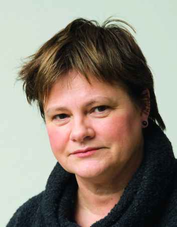 Botaniker Lisbeth Prøsch-Danielsen. (Foto: Terje Tveit, Arkeologisk museum, UiS) Botaniker Lisbeth Prøsch-Danielsen. (Foto: Terje Tveit, Arkeologisk museum, UiS)