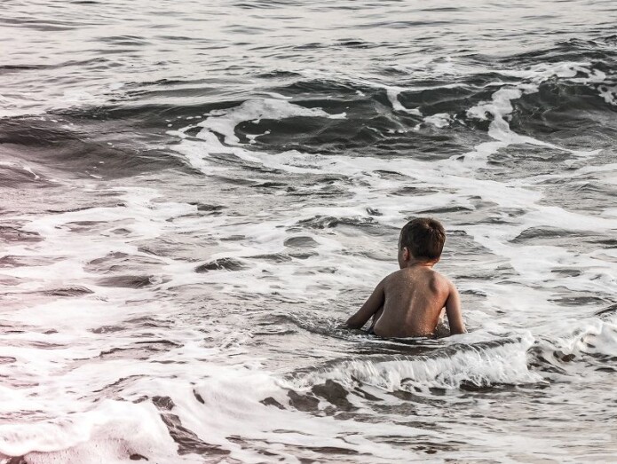 Learning to swim outdoors can be chilly. But that’s part of it. Learning to swim outdoors can be chilly. But that’s part of it.