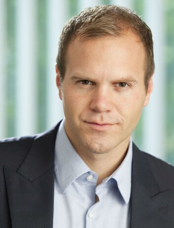 Forsker Kristian Ove Myrseth gjør muffins til potet i bokseringen. (Foto: ESMT) Forsker Kristian Ove Myrseth gjør muffins til potet i bokseringen. (Foto: ESMT)