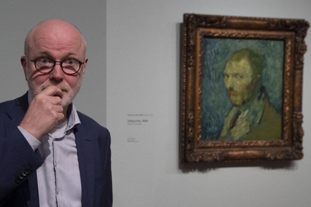 Louis van Tilborgh ved Van Gogh-museet i Amsterdam holdt en pressekonferanse mandag om maleriet «Selvportrett» som tilhører Nasjonalmuseet i Norge. Louis van Tilborgh ved Van Gogh-museet i Amsterdam holdt en pressekonferanse mandag om maleriet «Selvportrett» som tilhører Nasjonalmuseet i Norge.