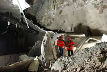 "Slik så det ut i Hanekleivtunnelen et par dager etter raset 1. juledag 2006. Foto: Statens vegvesen/Ivar Jon Tunheim." "Slik så det ut i Hanekleivtunnelen et par dager etter raset 1. juledag 2006. Foto: Statens vegvesen/Ivar Jon Tunheim."