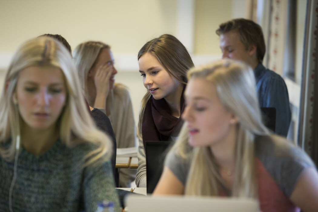 Kun 18 prosent av elevene med lavt utdannede foreldre havnet på de to høyeste mestringsnivåene i 2019. Kun 18 prosent av elevene med lavt utdannede foreldre havnet på de to høyeste mestringsnivåene i 2019.