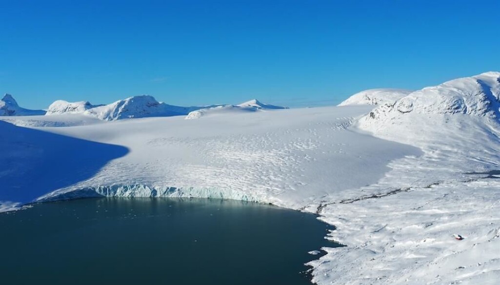 Eit prosjekt som kartlegg Jostedalsbreen og endringar i den, er blant prosjekta som har fått støtte frå Forskingsrådet. Eit prosjekt som kartlegg Jostedalsbreen og endringar i den, er blant prosjekta som har fått støtte frå Forskingsrådet.