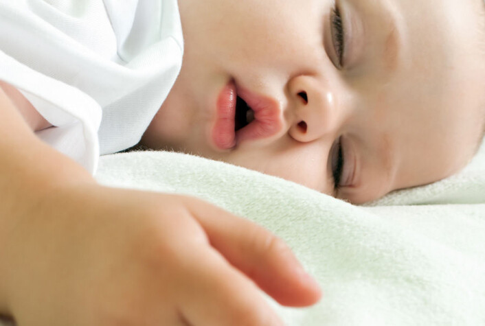 Skal babyen få bestemme selv når den vil sove - slik som i Italia, eller ha faste leggetider, som i Nederland? (Foto: Colourbox) Skal babyen få bestemme selv når den vil sove - slik som i Italia, eller ha faste leggetider, som i Nederland? (Foto: Colourbox)
