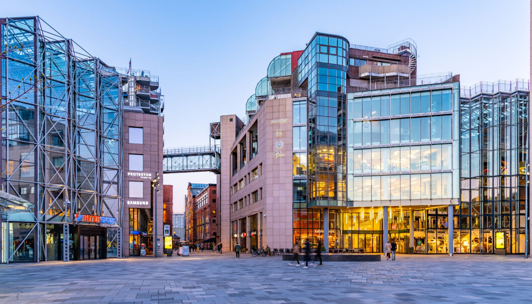 Bryggetorget square in the Norwegian capital Oslo is one of the places used as an example of a contemporary urban space in the study. The buildings are asymmetrical, lack ornamentation, and are made from materials such as glass, steel and concrete. Bryggetorget square in the Norwegian capital Oslo is one of the places used as an example of a contemporary urban space in the study. The buildings are asymmetrical, lack ornamentation, and are made from materials such as glass, steel and concrete.