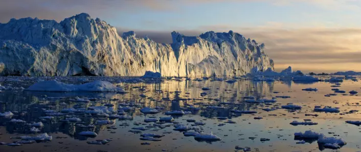 De siste tiårene har isen på Grønland krympet foruroligende fort. (Foto: iStockphoto)
