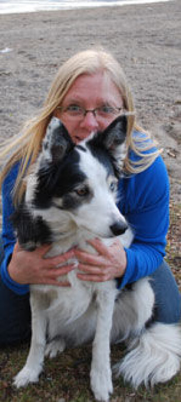 Adferdskonsulent Gry Løberg sier at eiere må finne årsaken til problemadferd før de vurderer kastrering. Her avbildet med hunden sin. (Foto: Privat) Adferdskonsulent Gry Løberg sier at eiere må finne årsaken til problemadferd før de vurderer kastrering. Her avbildet med hunden sin. (Foto: Privat)
