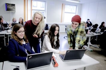Skolene etterlyser nok tydeligere føringer fra skoleeierne, mener Berit Roksvåg ved opplæringsavdelingen ved Hordaland fylkeskommune. Bildet er fra en av «hennes» skoler, Bjørgvin videregående skole, og viser spanske og norske elever i samarbeid. (Foto: SIU) Skolene etterlyser nok tydeligere føringer fra skoleeierne, mener Berit Roksvåg ved opplæringsavdelingen ved Hordaland fylkeskommune. Bildet er fra en av «hennes» skoler, Bjørgvin videregående skole, og viser spanske og norske elever i samarbeid. (Foto: SIU)