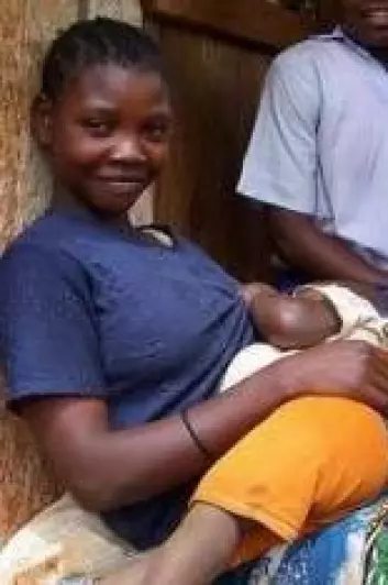 Det var ikke denne kvinnen som døde fra den danske forskeren; bilder av den begivenheten finnes ikke. I Afrika sør for Sahara vil en av 39 kvinner dø i forbindelse med graviditet og fødsel. I Danmark er det en en av 10.000. (Foto: Carol J. Pierce/CIFOR)