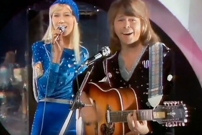 Da gruppen Abba slo gjennom under Melodi Grand Prix i 1974 var musikken gladere enn den er i dag. Da gruppen Abba slo gjennom under Melodi Grand Prix i 1974 var musikken gladere enn den er i dag.
