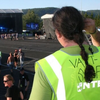 Den gode atmosfæren lokker turister til å jobbe på festivaler. (Foto: Anne Sigrid Haugset) Den gode atmosfæren lokker turister til å jobbe på festivaler. (Foto: Anne Sigrid Haugset)