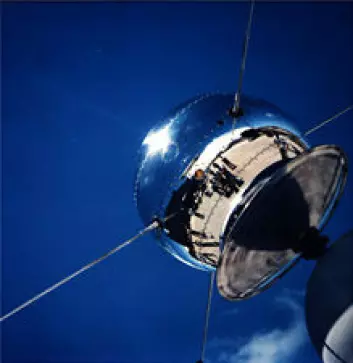 Vanguard 1 var en av de aller første satellittene som ble skutt og er fortsatt i bane rundt jorda. Dette er en modell av satellitten. NASA
