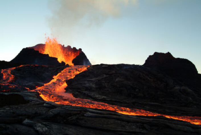 Vulkanstøv og gasser, for eksempel svoveldioksid, kan ha en dramatisk virkning på klimaet på jorden. (Illustrasjonsfoto: iStockphoto) Vulkanstøv og gasser, for eksempel svoveldioksid, kan ha en dramatisk virkning på klimaet på jorden. (Illustrasjonsfoto: iStockphoto)