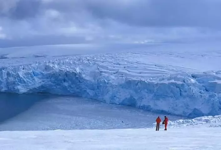 Vatnet frå Grønlands smeltande isbrear vil gi havstiging i andre deler av verda, ikkje i Noreg, ifølgje klimaforskarar. (Illustrasjonsfoto: Colourbox)
