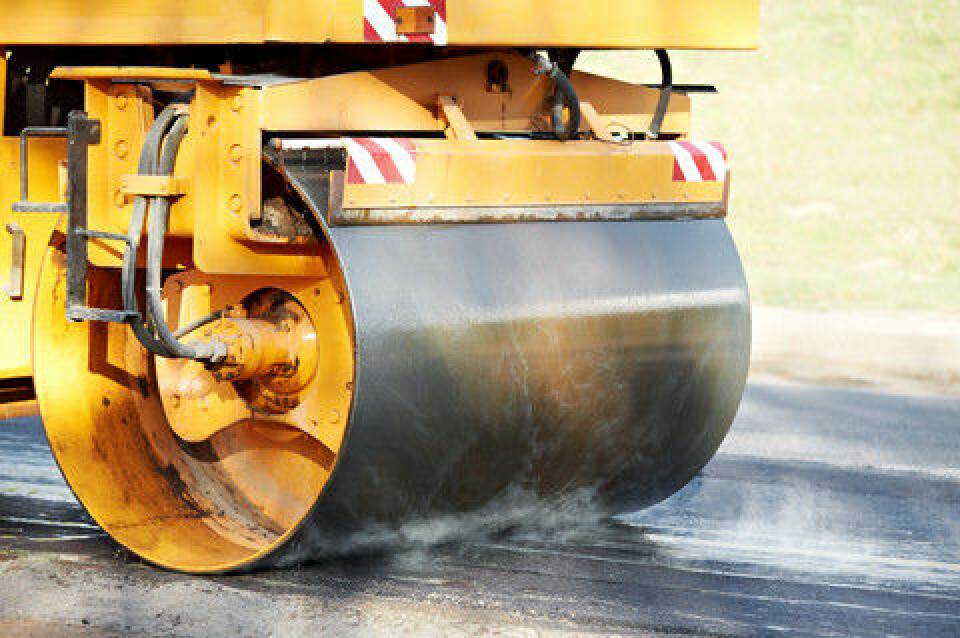 Vegvesenet har testet ut støysvak asfalt, og vil ta en nøye gjennomgang av den svenske undersøkelsen. (Foto: Colourbox)