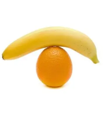 I appelsiner og bananer er vitaminene er mer jevnt fordelt. (Foto: Colourbox) I appelsiner og bananer er vitaminene er mer jevnt fordelt. (Foto: Colourbox)