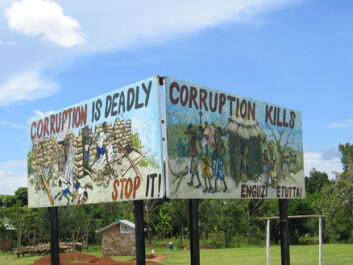 "Klar melding på denne plakaten i Uganda. Foto: Odd-Helge Fjeldstad." "Klar melding på denne plakaten i Uganda. Foto: Odd-Helge Fjeldstad."