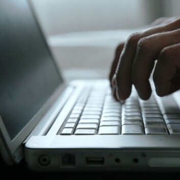 Deprimertes internettaktivitet kjennetegnes av rastløshet, mye chatting og fildeling, ifølge studien. (Foto: Colourbox) Deprimertes internettaktivitet kjennetegnes av rastløshet, mye chatting og fildeling, ifølge studien. (Foto: Colourbox)