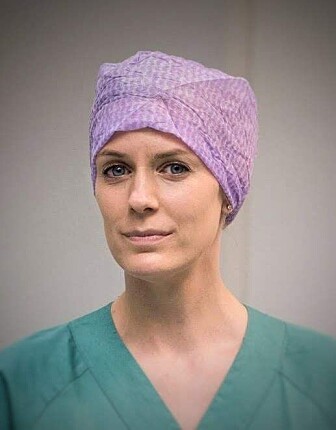 - Det ser ut til at brystkreft kan oversees i screening hos kvinner med implantater. Hos de som får diagnosen har kreften ofte kommet lenger, sier lege Emma Caroline Bekkelund Sondèn ved Ahus. - Det ser ut til at brystkreft kan oversees i screening hos kvinner med implantater. Hos de som får diagnosen har kreften ofte kommet lenger, sier lege Emma Caroline Bekkelund Sondèn ved Ahus.