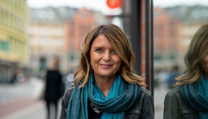 Bilen kan for mange være et fristed og en pause fra jobb og familie. Det mener Susanne Nordbakke, forskningsleder ved Avdeling for Mobilitet hos Transportøkonomisk Institutt. Bilen kan for mange være et fristed og en pause fra jobb og familie. Det mener Susanne Nordbakke, forskningsleder ved Avdeling for Mobilitet hos Transportøkonomisk Institutt.