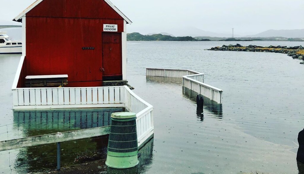 Høy vannstand i Møre og Romsdal i februar. Høy vannstand i Møre og Romsdal i februar.