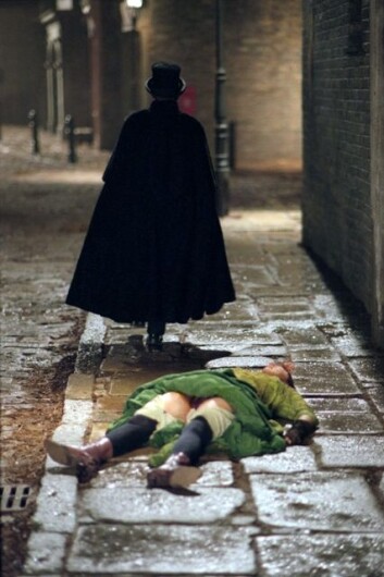 Historien om seriemorderen Jack the Ripper har vært filmet et utall ganger. Her med From Hell fra 2001. (Foto: 20th Century Fox) Historien om seriemorderen Jack the Ripper har vært filmet et utall ganger. Her med From Hell fra 2001. (Foto: 20th Century Fox)