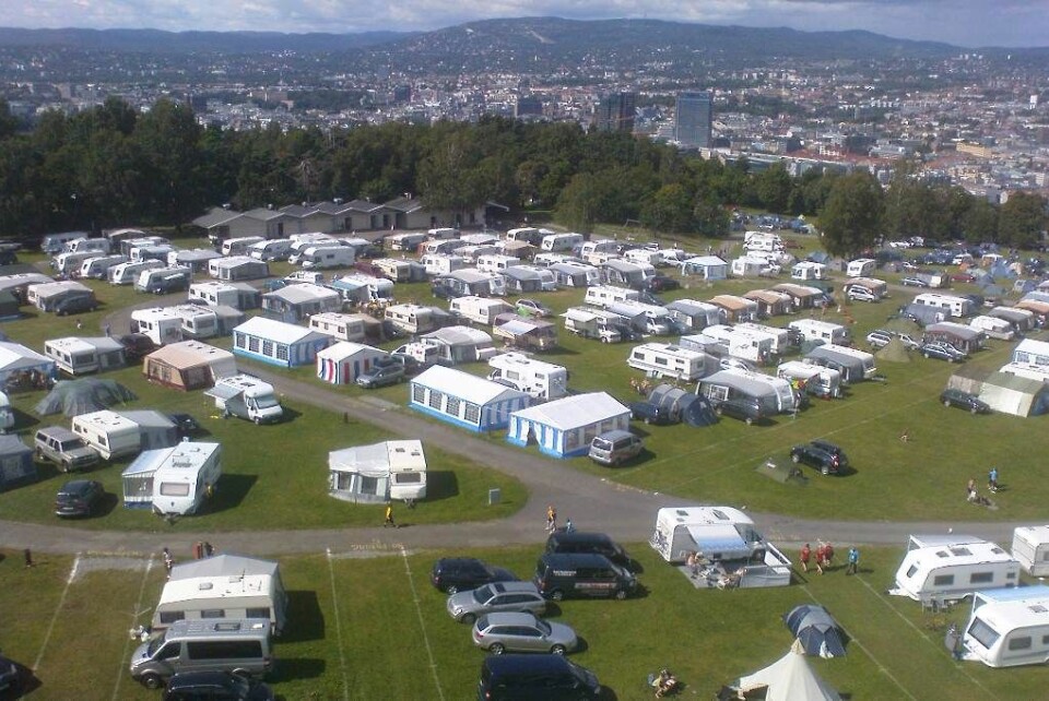 Camping i byen, på Ekerbergsletta i Oslo. (Foto: Nsaa/Wikimedia Commons)