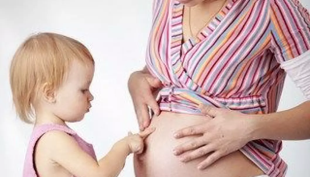 Miljøgifter i mors mage gir overvektige døtre