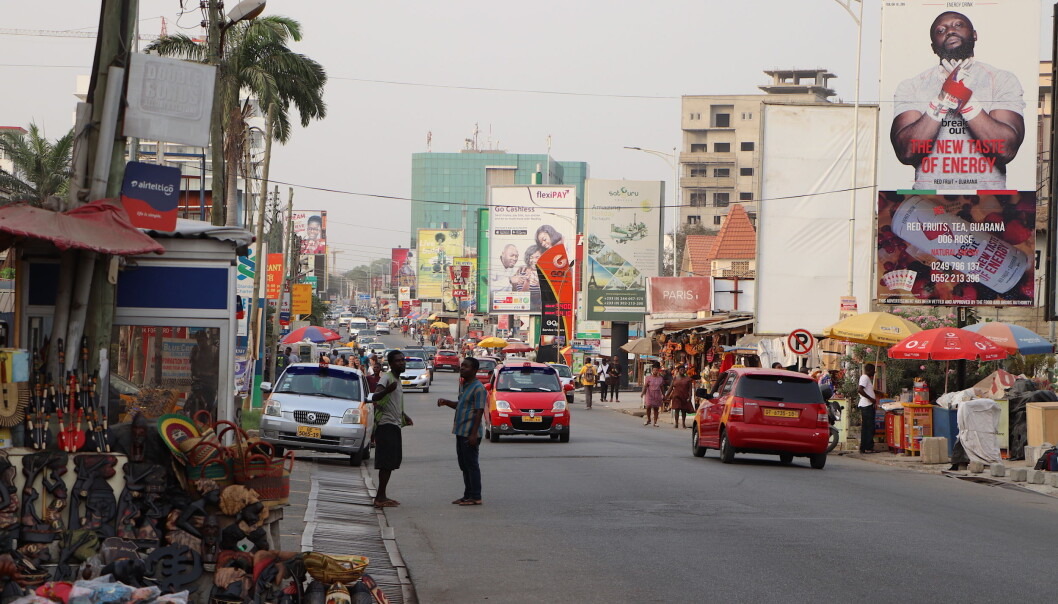 Oxford Street – en av hovedgatene i Accra. Oxford Street – en av hovedgatene i Accra.