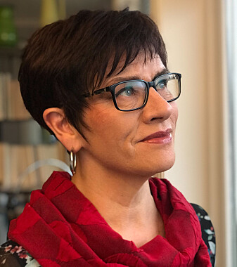 – Verdiforming er eit godt ord for å skildre kva som skjer når vi møter noko framandt, seier Kari Bergset. Kor strevsam denne prosessen er for flyktningforeldre, har gjort djupt inntrykk på forskaren. – Verdiforming er eit godt ord for å skildre kva som skjer når vi møter noko framandt, seier Kari Bergset. Kor strevsam denne prosessen er for flyktningforeldre, har gjort djupt inntrykk på forskaren.