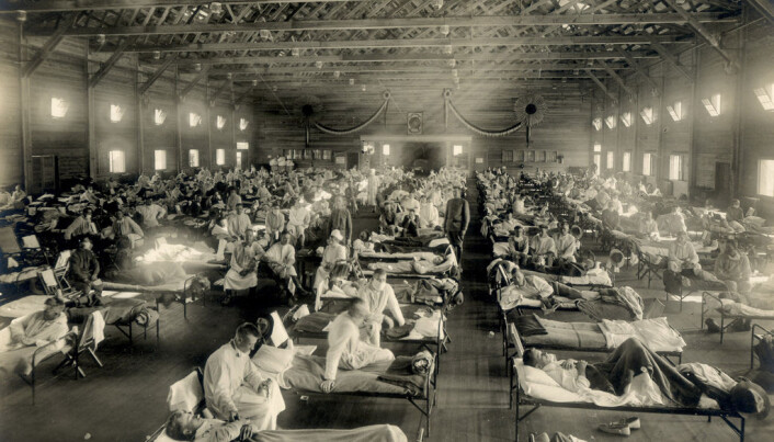 Spanskesyken i 1918 var både svært smittsom og hadde nokså høy dødelighet. Her fra et militærsykehus i Kansas, USA. Spanskesyken i 1918 var både svært smittsom og hadde nokså høy dødelighet. Her fra et militærsykehus i Kansas, USA.