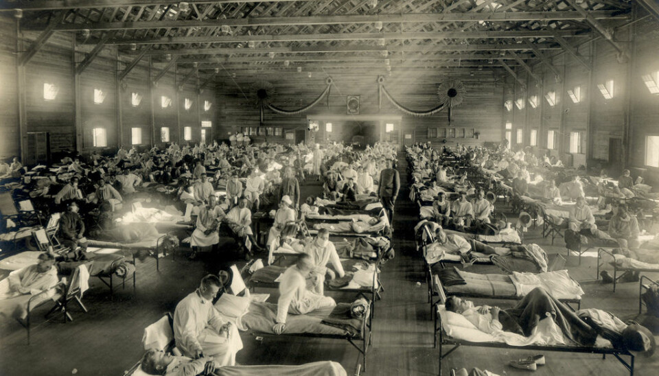 Spanskesyken i 1918 var både svært smittsom og hadde nokså høy dødelighet. Her fra et militærsykehus i Kansas, USA.