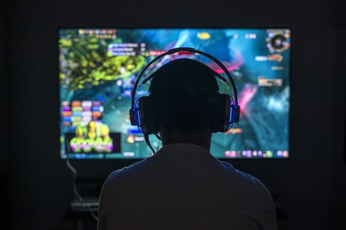 Getting to know to others in gaming can be more easy than in real life. Getting to know to others in gaming can be more easy than in real life.