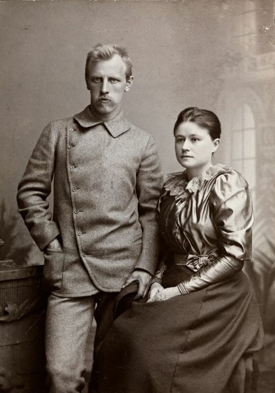 Eva og Fridtjof Nansen som nygifte i 1889. (Foto: Christian Gibsson/ Nasjonalbiblioteket)