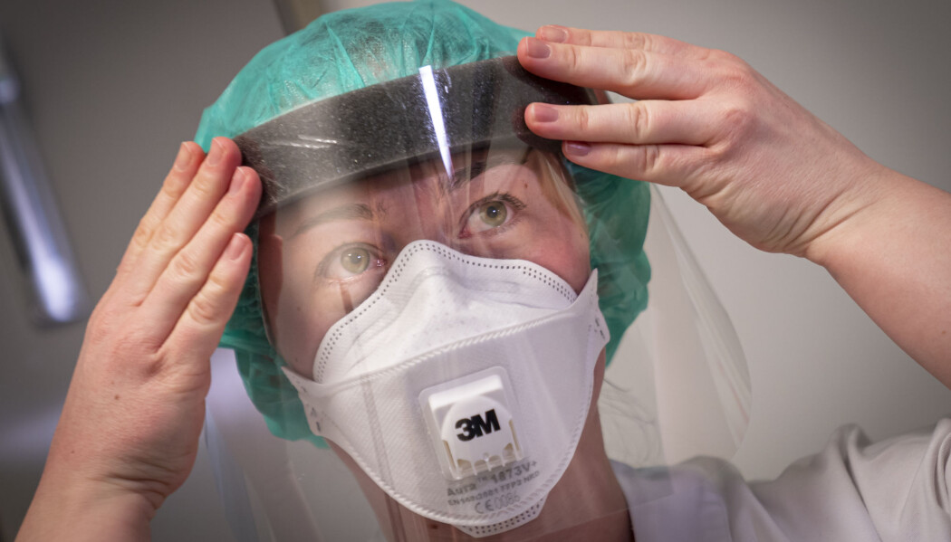 Mange nordmenn ber om å bli testet for koronavirus, flere opplever å bli avvist. Med frykten for å gå tom for testutstyr kommer FHI med klare restriksjoner. Mange nordmenn ber om å bli testet for koronavirus, flere opplever å bli avvist. Med frykten for å gå tom for testutstyr kommer FHI med klare restriksjoner.