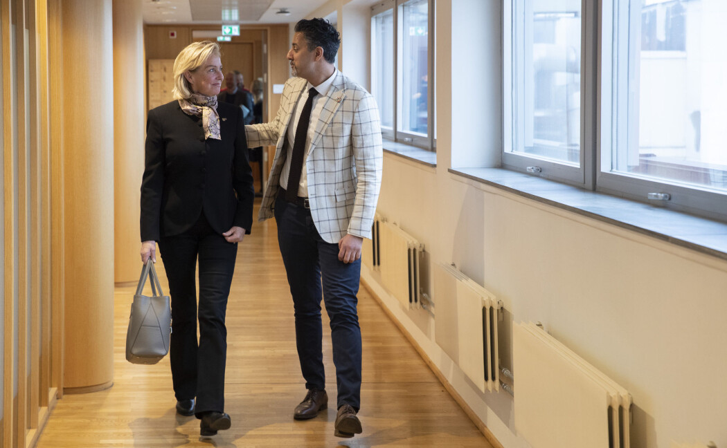 NIFs idrettspresident Berit Kjøll ønsker flere kvinnelige ledere i idretten. Her i møte med Kultur- og likestillingsminister Abid Raja. NIFs idrettspresident Berit Kjøll ønsker flere kvinnelige ledere i idretten. Her i møte med Kultur- og likestillingsminister Abid Raja.
