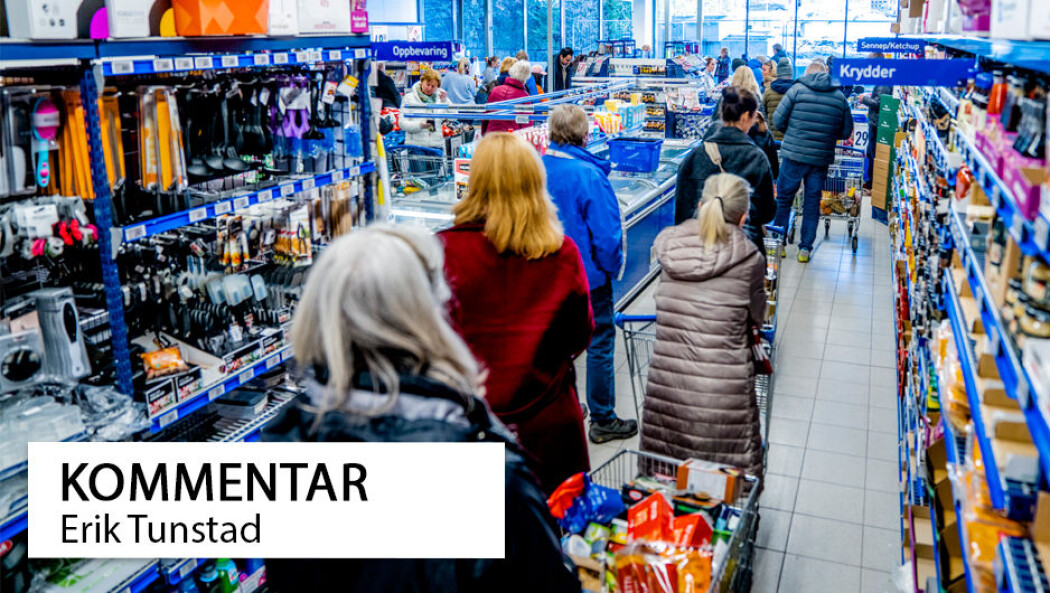 I de siste dagene har folk kjøpt inn store mengder mat. Selv om både statsministeren og butikkene sier at hamstring er unødvendig. I de siste dagene har folk kjøpt inn store mengder mat. Selv om både statsministeren og butikkene sier at hamstring er unødvendig.