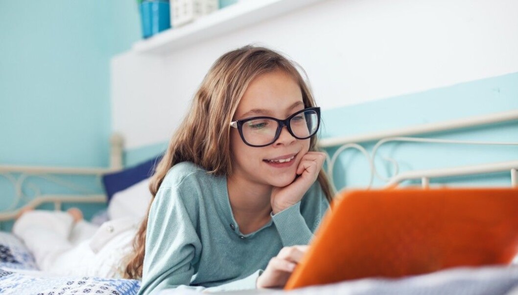 Nettbrett og PC-er vil bli et viktig bindeledd mellom skoler og elever de to neste ukene. Nettbrett og PC-er vil bli et viktig bindeledd mellom skoler og elever de to neste ukene.